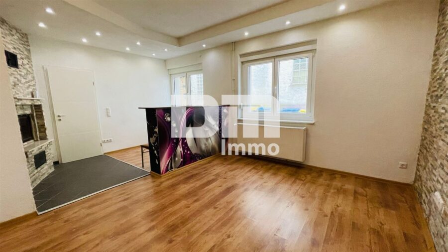 Appartment zentral in Neustadt ideal für Pendler, Zeitarbeiter oder Wochenendheimfahrer - Wohnbereich